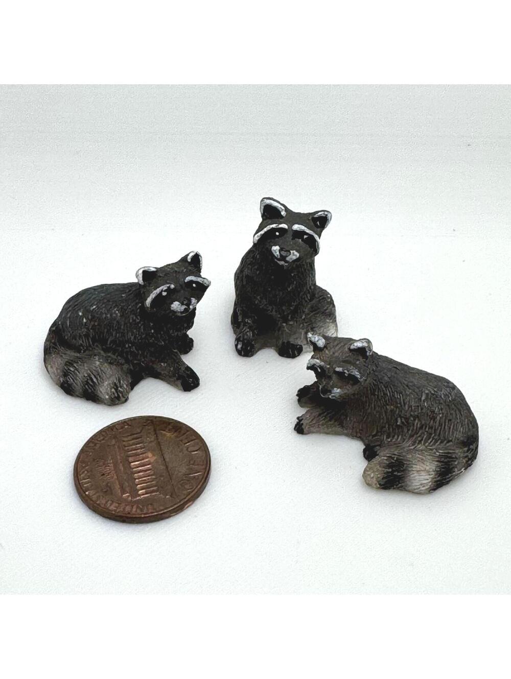 Miniature Resin Raccoon Figures Dollhouse Fairy Garden Diorama Set of 3 Animals
